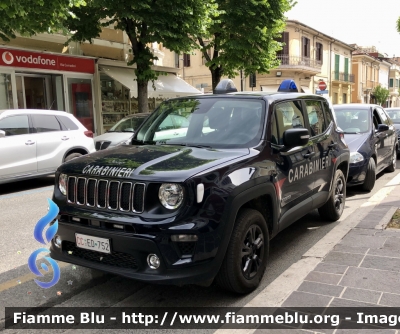 Jeep Renegade restyle 
Carabinieri 
Comando Carabinieri unità per la tutela Forestale Ambientale ed Agroalimentare 
Allestimento FCA 
CC ED 752
Parole chiave: Jeep Renegade_restyle CCED752