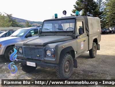 Land-Rover Defender 110 HCPU
Carabinieri 
Comando Carabinieri unità per la tutela Forestale Ambientale ed Agroalimentare 
Ministero dell’Ambiente 
Servizio Conservazione della Natura 
Parco Nazionale del Gran Sasso e Monti della Laga 
CC BJ 249
Parole chiave: Land-Rover Defender_110_HCPU