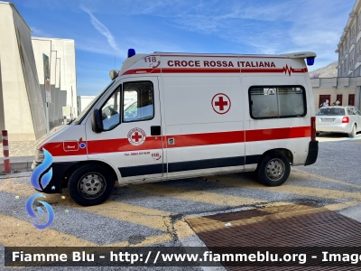 Fiat Ducato III serie 
Croce Rossa Italiana 
Comitato di Avezzano 
Unità Territoriale di Capistrello 
Allestimento Orion 
CRI A848B
Parole chiave: Fiat Ducato_IIIserie CRIA848B Ambulanza