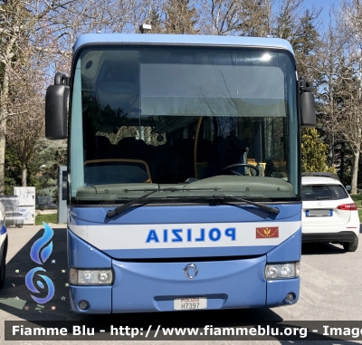 Irisbus Crossway 
Polizia di Stato 
Reparto Mobile 
POLIZIA H7397
Parole chiave: Irisbus Crossway POLIZIAH7397