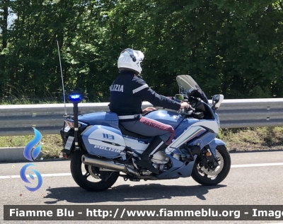 Yamaha FJR 1300 II serie 
Polizia di Stato 
Polizia Stradale 
Allestimento Elevox 
POLIZIA G3089
In Scorta al giro d’Italia 
Moto “22” 
Parole chiave: Yamaha_FJR1300 IIserie Polizia Stradale giro d’Italia