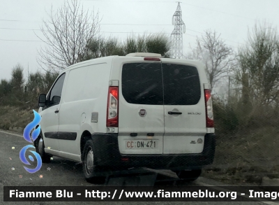 Fiat Scudo IV serie 
Carabinieri 
Comando Carabinieri unità per la tutela Forestale Ambientale ed Agroalimentare 
Servizio CITES 
CC DN 471
Parole chiave: Fiat Scudo_IVserie CCDN471