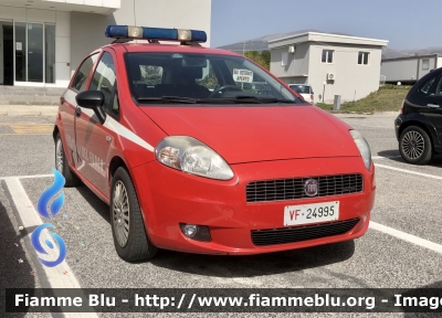 Fiat Grande Punto 
Vigili del Fuoco 
Comando provinciale di L’Aquila 
VF 24995
Parole chiave: Fiat Grande_Punto VF24995