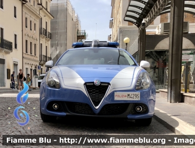 Alfa Romeo Nuova Giulietta restyle 
Polizia di Stato 
Polizia Stradale 
Allestimento FCA 
POLIZIA M4295
Parole chiave: Alfa-Romeo Nuova_Giulietta_restyle POLIZIAM4295