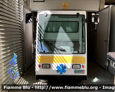 Ambulanza Elettrica 
ASL n4 di L’Aquila 
In uso presso l’ospedale civile San Salvatore di L’Aquila 
Allestimento GGG Elettromeccanica 
Parole chiave: Ambulanza Elettrica