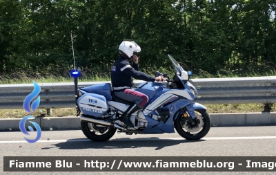 Yamaha FJR 1300 II serie 
Polizia di Stato 
Polizia Stradale 
Allestimento Elevox 
POLIZIA G3094
In Scorta al Giro d’Italia 
Moto “10”
Parole chiave: Yamaha_FJR1300 II serie Polizia Stradale Giro d’Italia