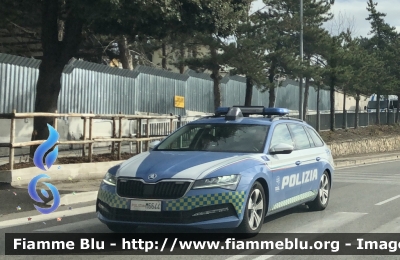 Skoda Superb Wagon III serie restyle
Polizia di Stato 
Polizia Stradale in servizio sulla A24/A25 "Strada dei Parchi"
POLIZIA M6644
Parole chiave: Skoda Superb_Wagon_IIIserie_restyle POLIZIAM6644