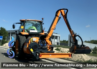 Kubota M135GX-IV 
ANAS 
Regione Abruzzo 
Compartimento di L’Aquila 
Parole chiave: Kubota M135GX-IV