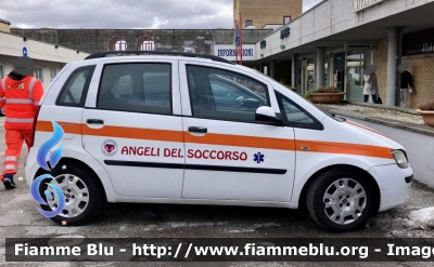 Fiat Idea restyle 
Pubblica Assistenza Angeli Del Soccorso 
Parole chiave: Fiat Idea_restyle