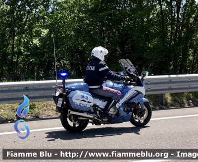 Yamaha FJR 1300 II serie 
Polizia di Stato 
Polizia Stradale 
Allestimento Elevox 
POLIZIA G3106
In Scorta al Giro d’Italia 
Moto “7” 
Parole chiave: Yamaha_FJR1300 IIserie Polizia Stradale Giro d’Italia