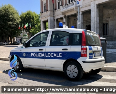 Fiat Nuova Panda I serie 
Polizia Locale 
Comune di Avezzano 

Parole chiave: Fiat Nuova_Panda_Iserie