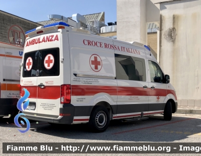 Volkswagen Crafter II serie 
Croce Rossa Italiana 
Comitato di Avezzano 
Unità Territoriale di Ovindoli 
Allestimento Mariani Fratelli 
CRI 688 AG 
Parole chiave: Volkswagen Crafter_IIserie CRI688AG Ambulanza