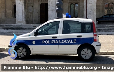 Fiat Nuova Panda I serie 
Polizia Locale 
Comune di Avezzano 
Parole chiave: Fiat Nuova_Panda_Iserie