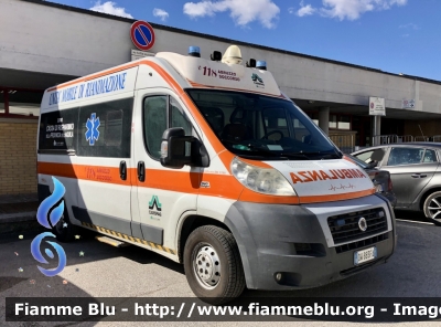 Fiat Ducato X250
ASL n1 Avezzano Sulmona L’Aquila 
118 Abruzzo Soccorso 
Allestimento Fast 
Parole chiave: Fiat Ducato_X250 Ambulanza 