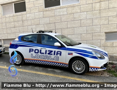 Alfa Romeo Nuova Giulietta restyle 
Polizia Locale 
Comune di Avezzano 
Allestimento Bertazzoni 
POLIZIA LOCALE YA 631 AF
Parole chiave: Alfa-Romeo Nuova_Giulietta_restyle POLIZIALOCALE631AF