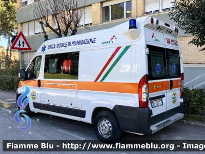 Fiat Ducato X250 
Soccorso Amico Mosciano S. Angelo 
Allestimento Vision 
Parole chiave: Fiat Ducato_X250 Ambulanza