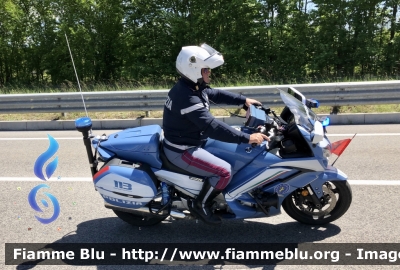 Yamaha FJR 1300 II serie 
Polizia di Stato 
Polizia Stradale 
Allestimento Elevox 
POLIZIA G3097
In Scorta al giro d’Italia 
Moto “Rossa” 
Parole chiave: Yamaha_FJR1300 II serie Polizia Stradale giro d’Italia