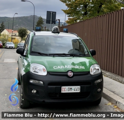 Fiat Nuova Panda 4x4 II serie 
Carabinieri 
Comando Carabinieri unità per la tutela Forestale Ambientale ed Agroalimentare 
Allestimento Elevox 
CC DM 440 
Parole chiave: Fiat Nuova_Panda_4x4_IIserie CCDM440