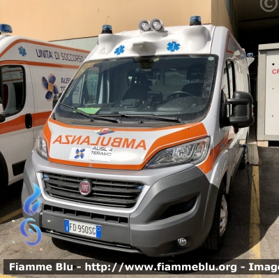 Fiat Ducato X290 
Azienda AUSL n.4 di Teramo 
118 Abruzzo Soccorso 
C.O. Di Teramo 
Allestimento GGG elettromeccanica 
Parole chiave: Fiat Ducato_X290 Ambulanza