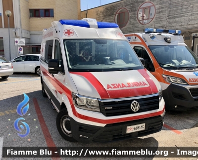 Volkswagen Crafter II serie 
Croce Rossa Italiana 
Comitato di Avezzano 
Unità Territoriale di Ovindoli 
Allestimento Mariani Fratelli 
CRI 688 AG 
Parole chiave: Volkswagen Crafter_IIserie CRI688AG Ambulanza