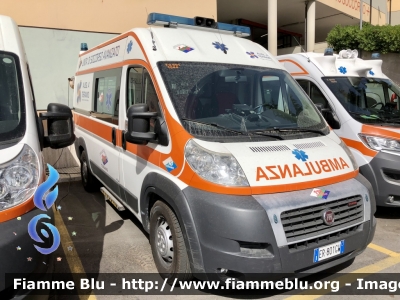 Fiat Ducato X250 
Azienda AUSL n.4 di Teramo 
118 Abruzzo Soccorso 
C.O. Di Teramo 
Allestimento ODONE 
Parole chiave: Fiat Ducato_X290 Ambulanza