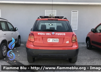 Fiat Sedici 
Vigili del Fuoco 
Comando provinciale di L’Aquila 
Auto Donata da Reale Mutua 
VF 25655
Parole chiave: Fiat Sedici VF25655