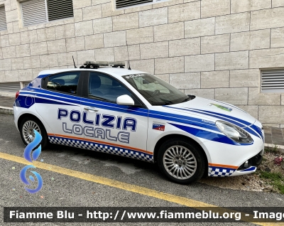 Alfa Romeo Nuova Giulietta restyle 
Polizia Locale 
Comune di Avezzano 
Allestimento Bertazzoni 
POLIZIA LOCALE YA 631 AF
Parole chiave: Alfa-Romeo Nuova_Giulietta_restyle POLIZIALOCALE631AF