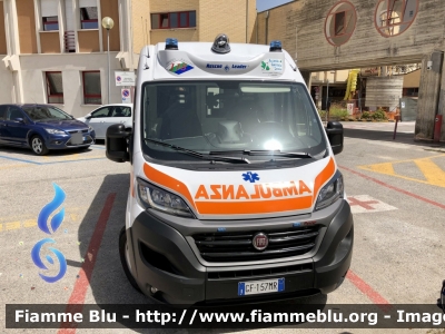 Fiat Ducato X290
ASL n1 Avezzano Sulmona L’Aquila 
118 Abruzzo Soccorso 
C.O di L’Aquila 
Allestimento Mariani Fratelli 
Parole chiave: Fiat Ducato_X290