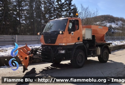 Unimog U20 
Comune di L’Aquila 
Dotazione spargisale Giletta e lama sgombraneve Assaloni
Parole chiave: Unimog_U20 Comune di L’Aquila