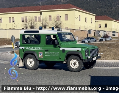 Land-Rover Defender 90
Carabinieri 
Comando Carabinieri Unità per la Tutela Fotestale Ambientale ed Agroalimentare 
Stazione Parco Nazionale del Gran Sasso e Monti della Laga 
CC BJ 235
Parole chiave: Land-Rover Defender_90 CCBJ235