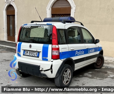 Fiat Nuova Panda 4x4 I serie 
Polizia Locale 
Comune di Scanno 
Parole chiave: Fiat Nuova_Panda_4x4_Iserie