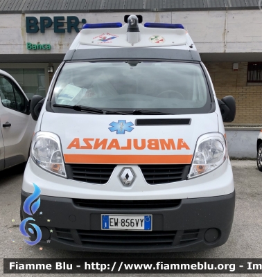 Renault trafic II serie 
Pubblica assistenza di Montereale 
Allestimento Maf 
Parole chiave: Ambulanza Renault trafic Montereale