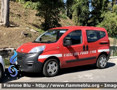 Fiat Qubo 
Vigili del Fuoco 
Comando provinciale di L’Aquila 
VF 28010
Parole chiave: Fiat Qubo VF28010