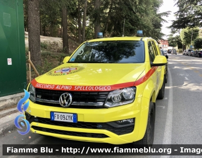 Volkswagen Amarok 
Corpo Nazionale Soccorso Alpino e Speleologico 
CNSAS Abruzzo 
L’Aquila 
Fornitura Nazionale 24 esemplari 
Allestimento Giustozzi 
Parole chiave: Volkswagen Amarok