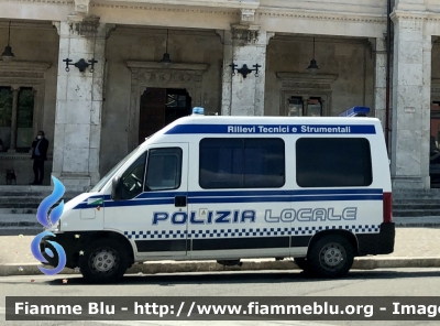 Fiat Ducato III serie 
Polizia Locale 
Comune di Avezzano 
Rilievi Tecnici e Strumentali 
Allestimento Bertazzoni 

Parole chiave: Fiat Ducato_IIIserie