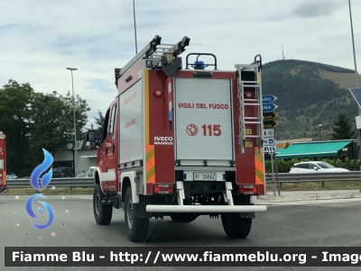 Iveco Daily 55S17 4x4 IV serie restyle - allestimento Iveco-Magirus 
Vigili del Fuoco 
Comando provinciale di L’Aquila 
Colonna Mobile Regionale Abruzzo 
VF 26662
Parole chiave: Iveco Daily_55S17_4x4_IVserie VF26662