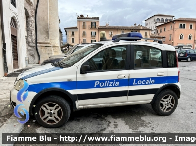 Fiat Nuova Panda 4x4 I serie 
Polizia Locale 
Comune di Scanno 
Parole chiave: Fiat Nuova_Panda_4x4_Iserie