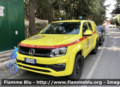 Volkswagen Amarok 
Corpo Nazionale Soccorso Alpino e Speleologico 
CNSAS Abruzzo 
L’Aquila 
Fornitura Nazionale 24 esemplari 
Allestimento Giustozzi 
Parole chiave: Volkswagen Amarok