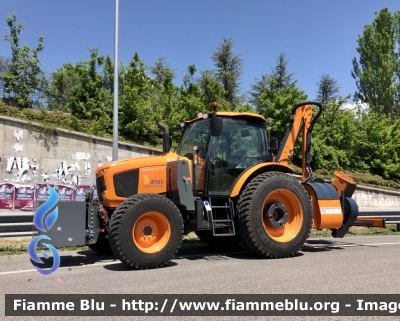 Kubota M135GX-IV
ANAS 
Regione Abruzzo 
Compartimento di L’Aquila 
Parole chiave: Kubota M135GX-IV