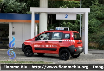 Fiat Nuova Panda 4x4 II Serie 
Vigili del Fuoco 
Comando provinciale di L’Aquila 
Autovettura da Targare 
Parole chiave: Fiat Nuova_Panda_4x4_IIserie