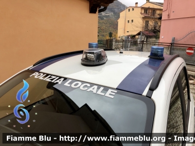 Fiat Nuova Panda 4x4 II serie 
Polizia Locale 
Comune di Tornimparte 

Parole chiave: Fiat Nuova_Panda_4x4_IIserie