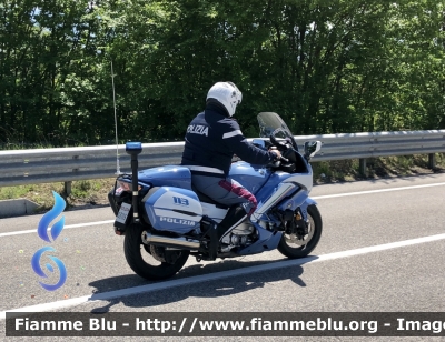 Yamaha FJR 1300 II serie 
Polizia di Stato 
Polizia Stradale 
Allestimento Elevox 
POLIZIA G3105
In Scorta al Giro d’Italia 
Moto “Jolly” 
Parole chiave: Yamaha_FJR1300 IIserie Polizia Stradale Giro d’Italia