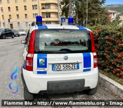 Fiat Nuova Panda 4x4 I serie 
Polizia Municipale 
Comune di Moscufo 
Parole chiave: Fiat Nuova_Panda_4x4_Iserie