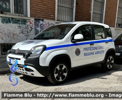 Fiat Nuova Panda Cross II serie 
Protezione Civile 
Regione Abruzzo 
Parole chiave: Fiat Nuova_Panda_Cross_IIserie