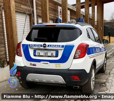 Opel Mokka 
Polizia Locale 
Comune di Amatrice 
Allestimento Bertazzoni 
POLIZIA LOCALE YA 183 AL 
Parole chiave: Opel Mokka POLIZIALOCALEYA183AL