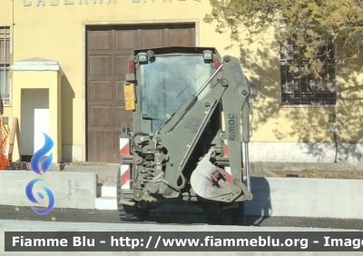 JCB 1CX 
Esercito Italiano 
9’ reggimento Alpini L’Aquila 
“Battaglione Multifunzionale Vicenza” 
MACC.OP. EI BE 235
Parole chiave: JCB 1CX MACC.OP.EIBE235