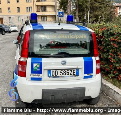 Fiat Nuova Panda 4x4 I serie 
Polizia Municipale 
Comune di Moscufo 
Parole chiave: Fiat Nuova_Panda_4x4_Iserie