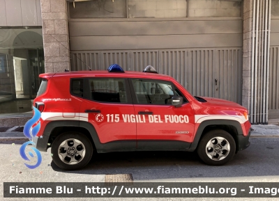 Jeep Renegade 
Vigili del Fuoco 
Comando provinciale di L’Aquila 
VF 28769
Parole chiave: Jeep Renegade VF28769