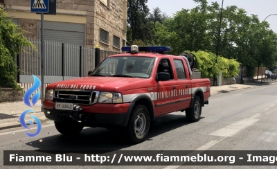 Ford Ranger V serie 
Vigili del Fuoco 
Comando provinciale di L’Aquila 
VF 23543
Parole chiave: Ford Ranger Vserie VF23543