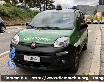 Fiat Nuova Panda 4x4 II serie 
Carabinieri 
Comando Carabinieri unità per la tutela Forestale Ambientale ed Agroalimentare 
Allestimento Elevox 
CC DM 440 
Parole chiave: Fiat Nuova_Panda_4x4_IIserie CCDM440